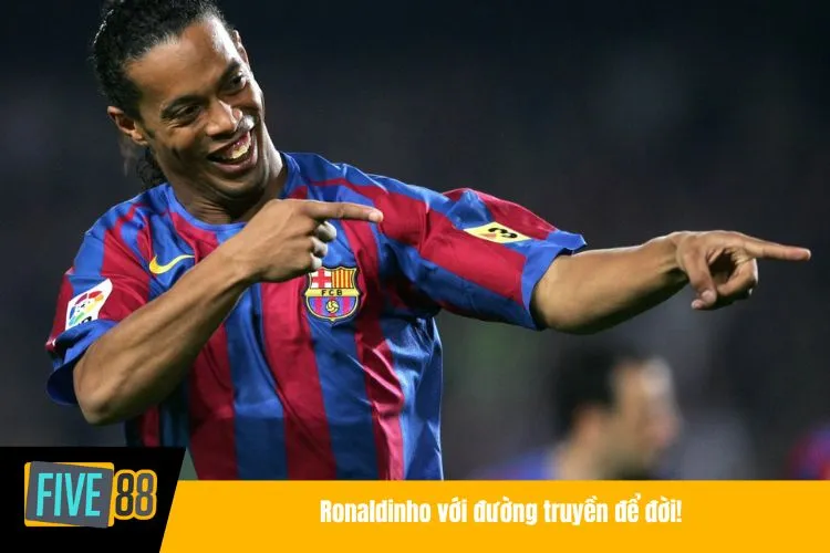 Ronaldinho với đường truyền để đời!